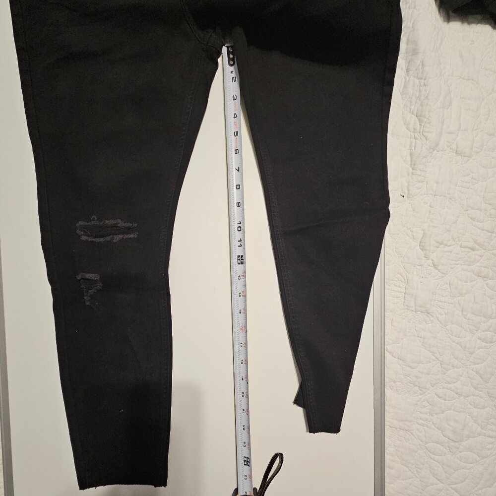 NWT Roberto Cavalli Distressed Jeans Mid Rise Size 32 - Picture 14 of 15